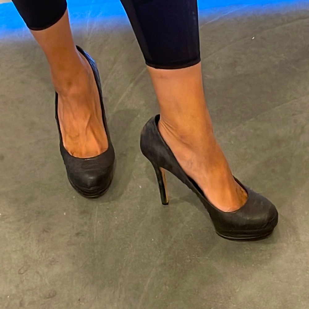 BCBG MaxAzria black snakeskin platform pumps